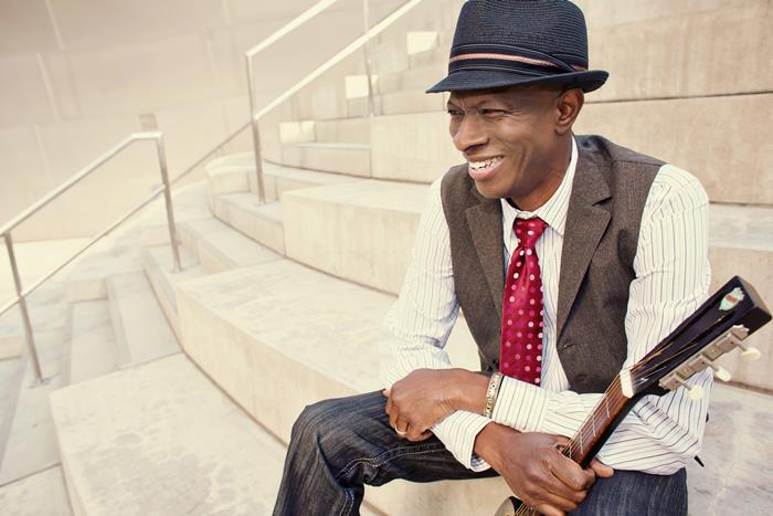 Keb Mo guitarrista blues